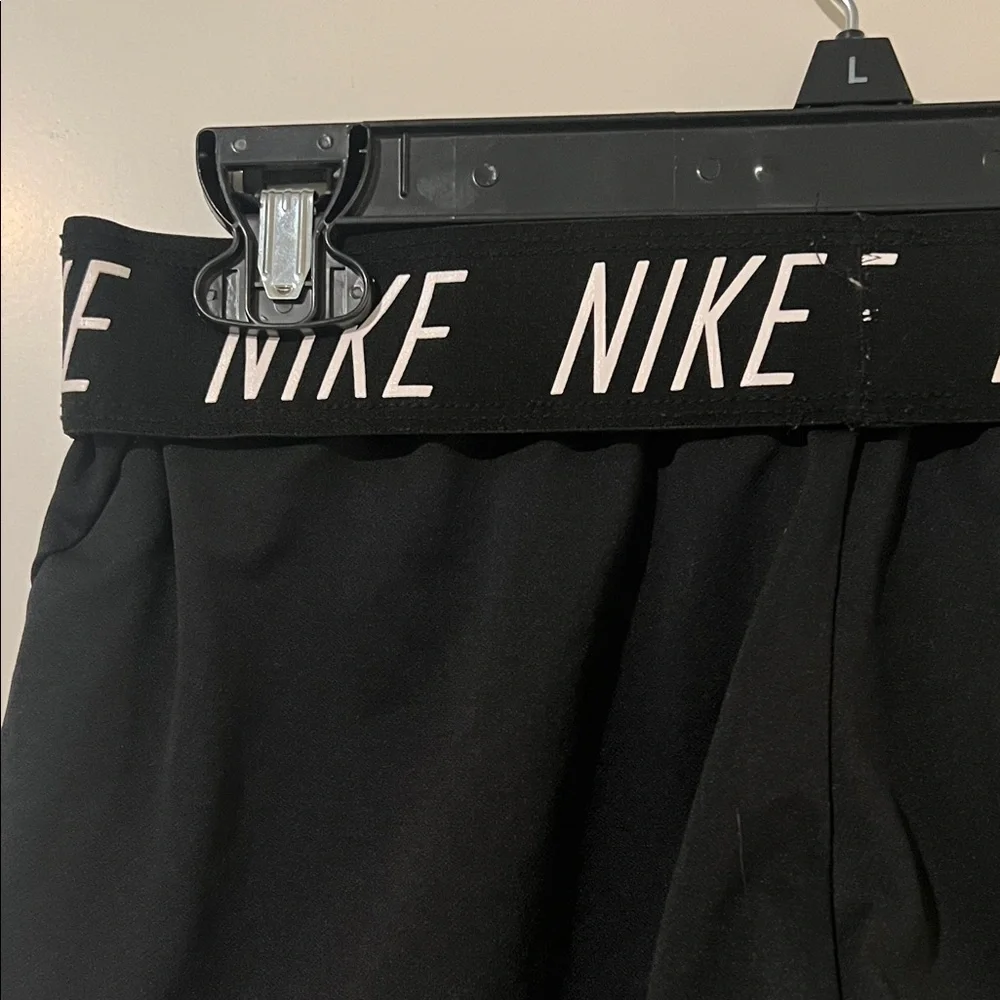 Nike Womens Dry French Terry Attack Training Shorts - Picture 4 of 9